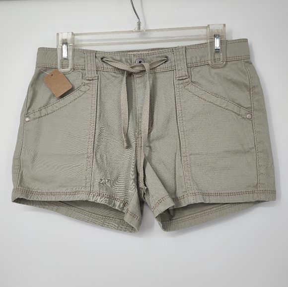 Bit & Bridle Pants - Bit & Bridle Women's Khaki Shorts Mid Rise Size 4